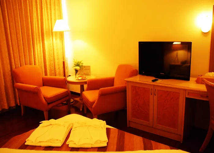 Grand Tower Rama 6 4*