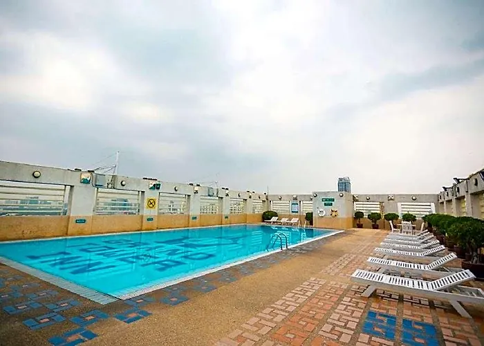Grand Tower Rama 6 Hotel